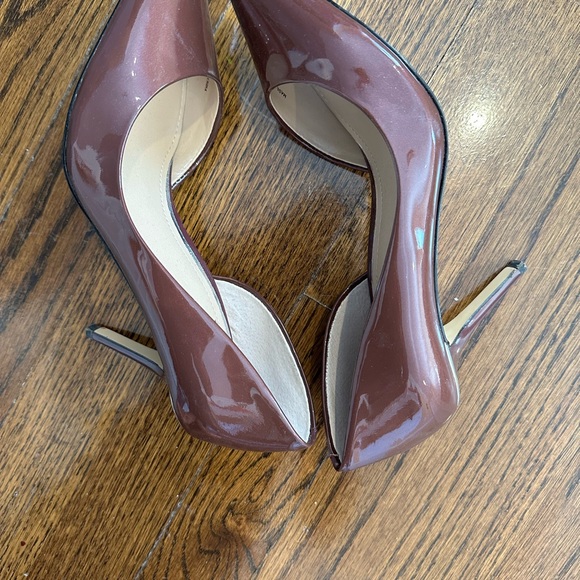 Size 6 M Burgundy Stilettos from White House Black Market - Picture 2 of 2